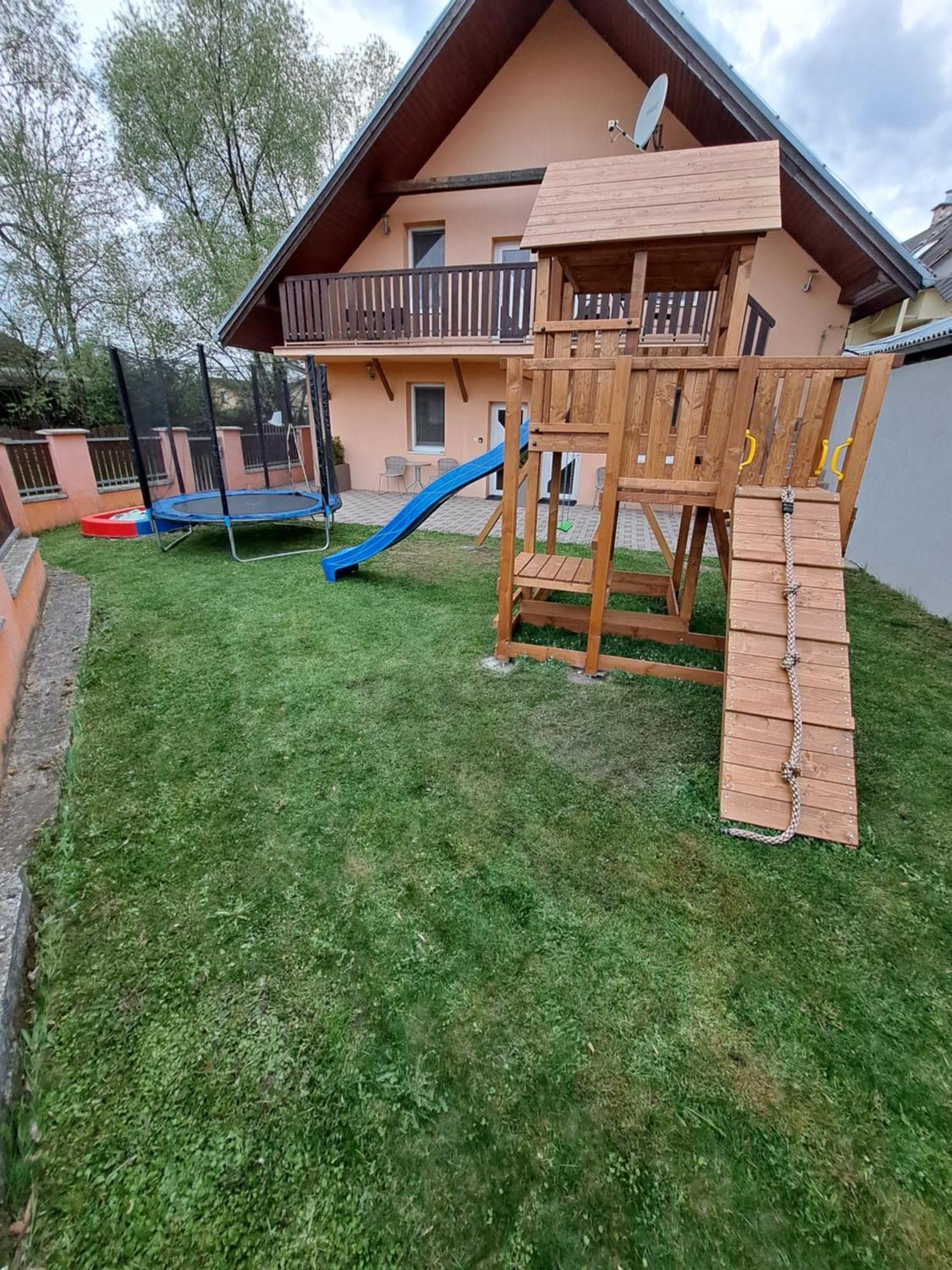 Apartmany Star Liptovský Mikuláš エクステリア 写真